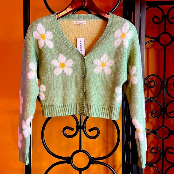 La Hearts Sweaters - NWT Daisy Days Sweater by L.A. HEARTS